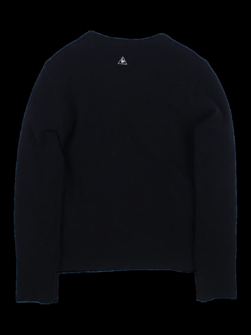 블랙 리브 니트 플라워 디테일 긴팔 스웨터
