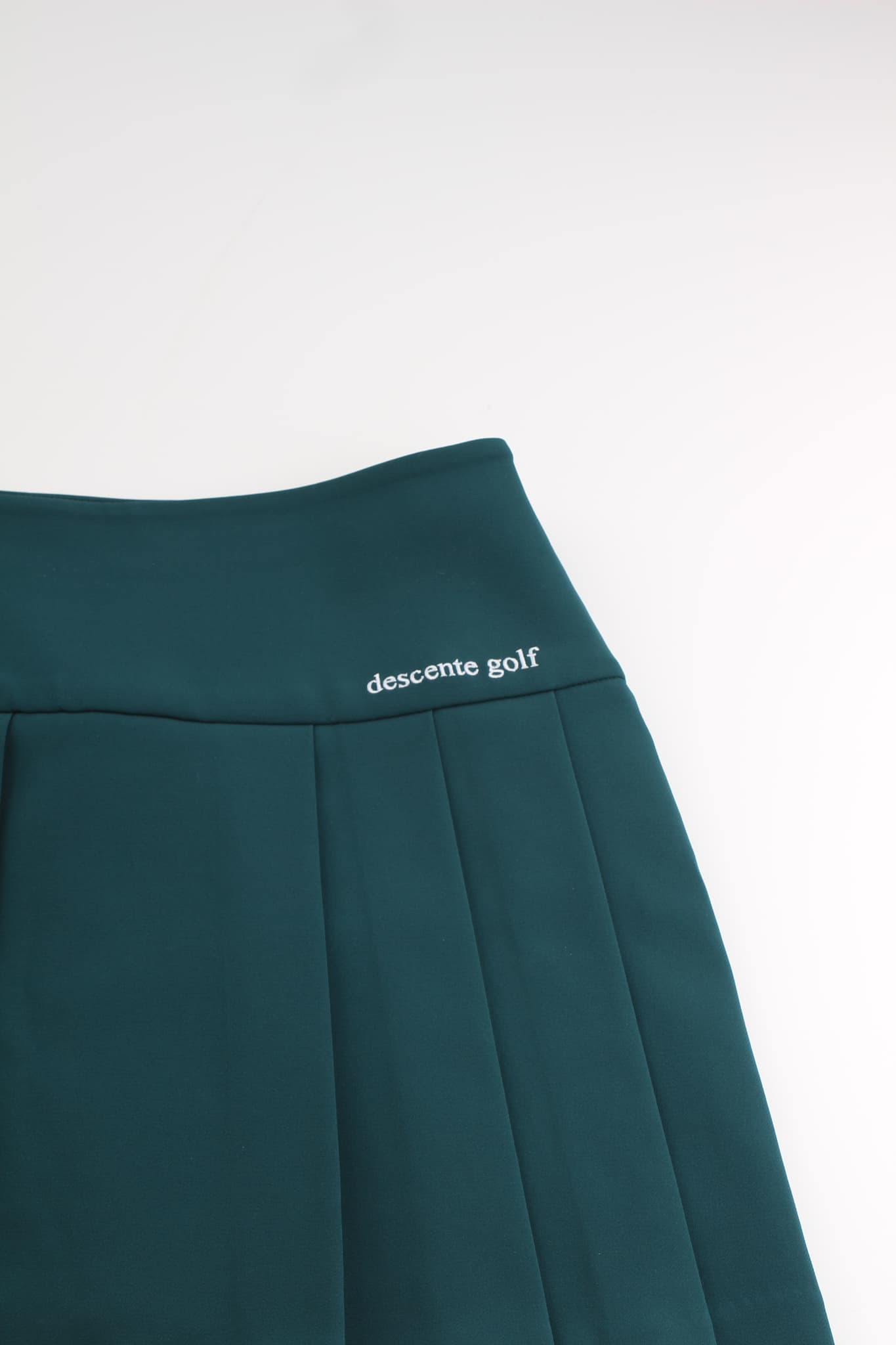 언밸런스 플리츠 스커트