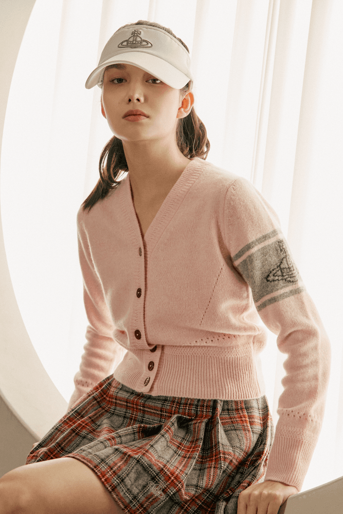 로고 포인트 브이넥 가디건