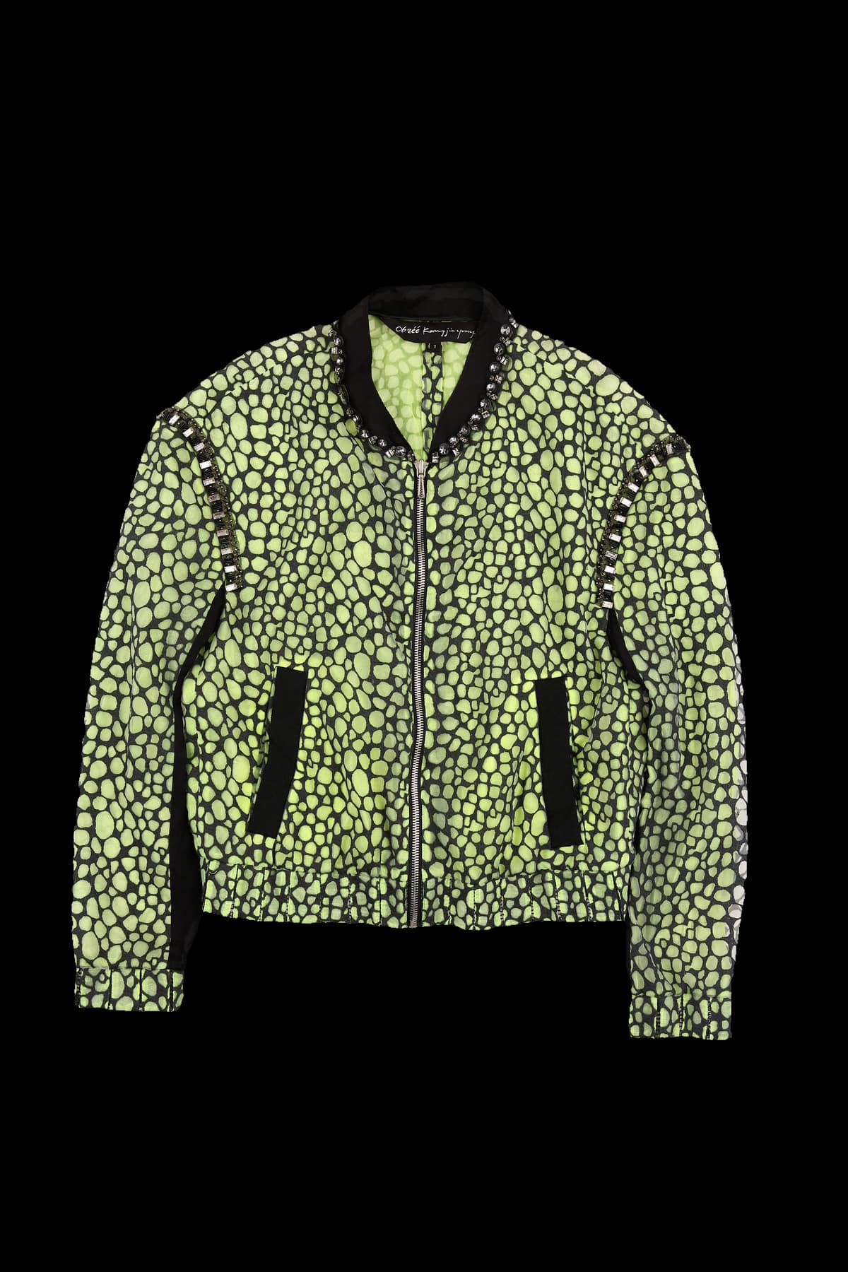 큐빅 라인 배색 자켓