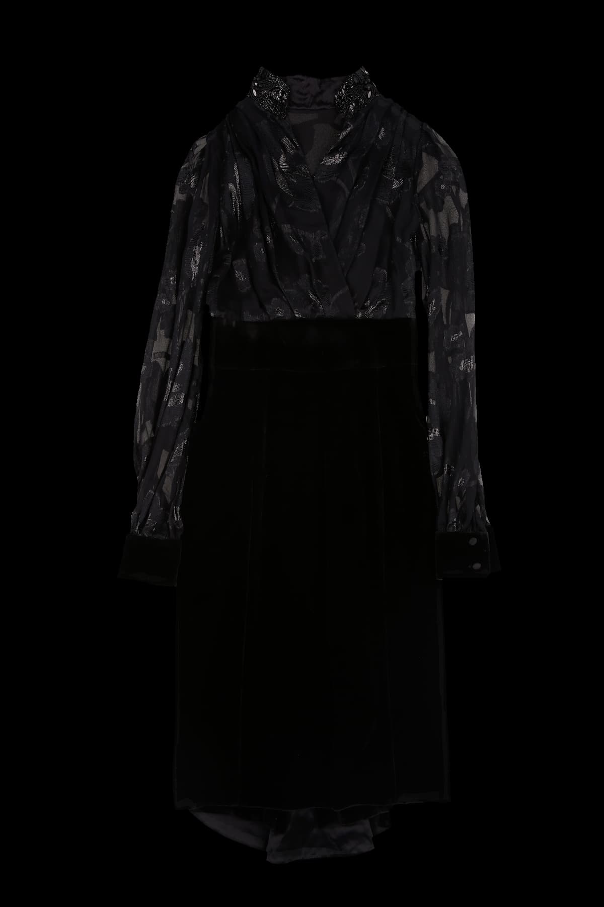 비즈 장식 벨벳 원피스