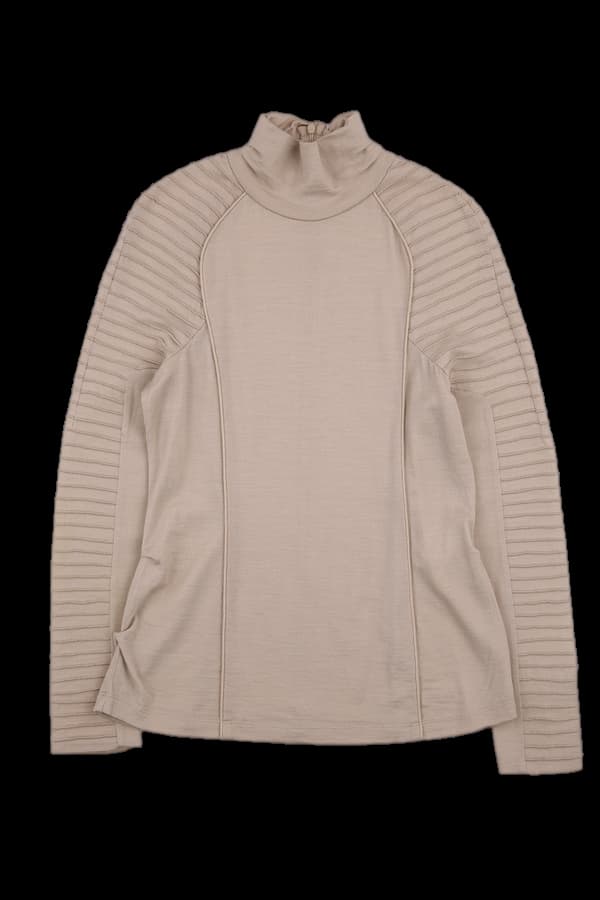 하이넥 긴팔티셔츠