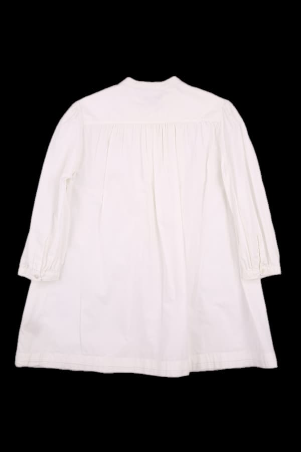 퍼프 라운드넥 블라우스