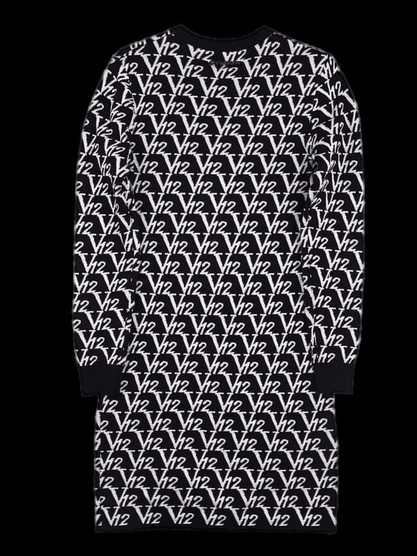 로고 긴팔 니트 원피스