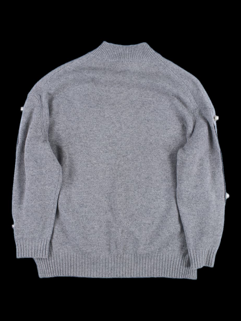 소매 트임 진주 장식 니트