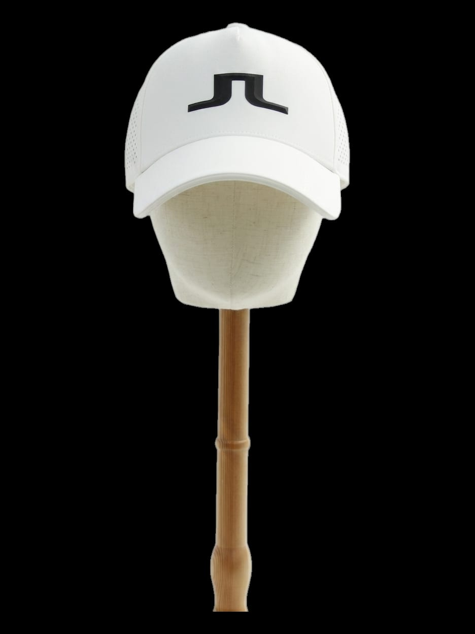 화이트 로고 자수 메쉬 펀칭 볼캡