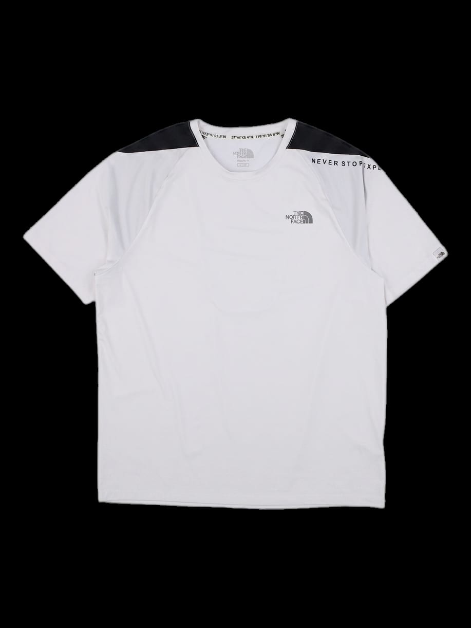 화이트 블랙 배색 그래픽 프린트 반팔 티셔츠