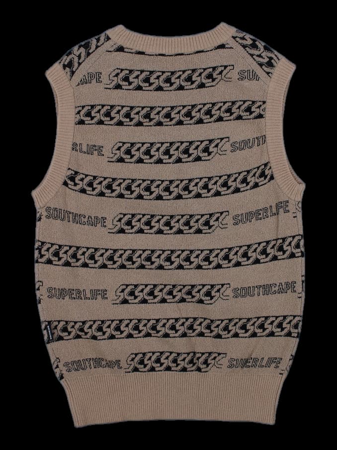 베이지 로고 패턴 니트 베스트