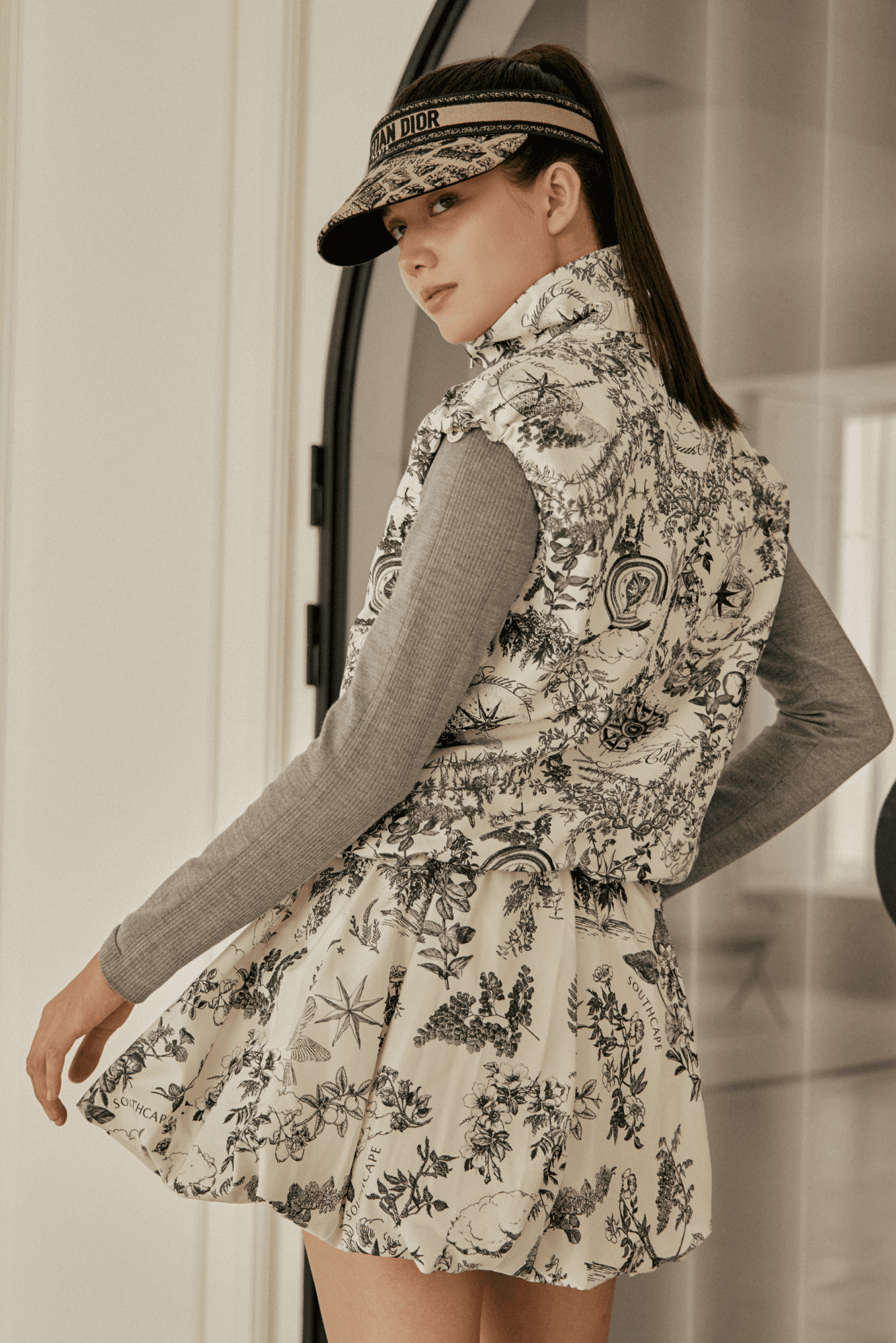 여성 뉴 올오버 프린트 베스트