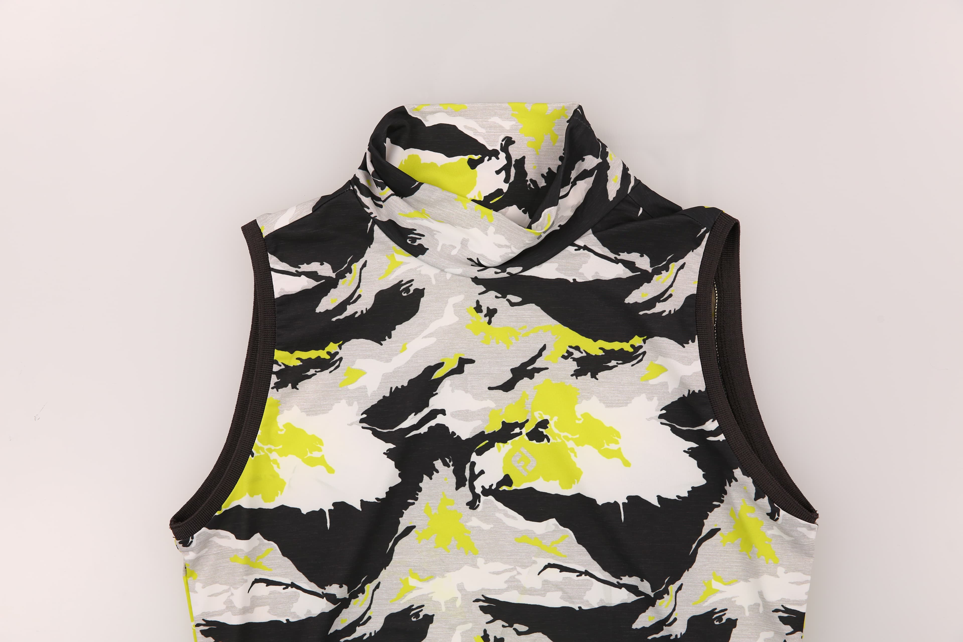 카모 하이넥 민소매