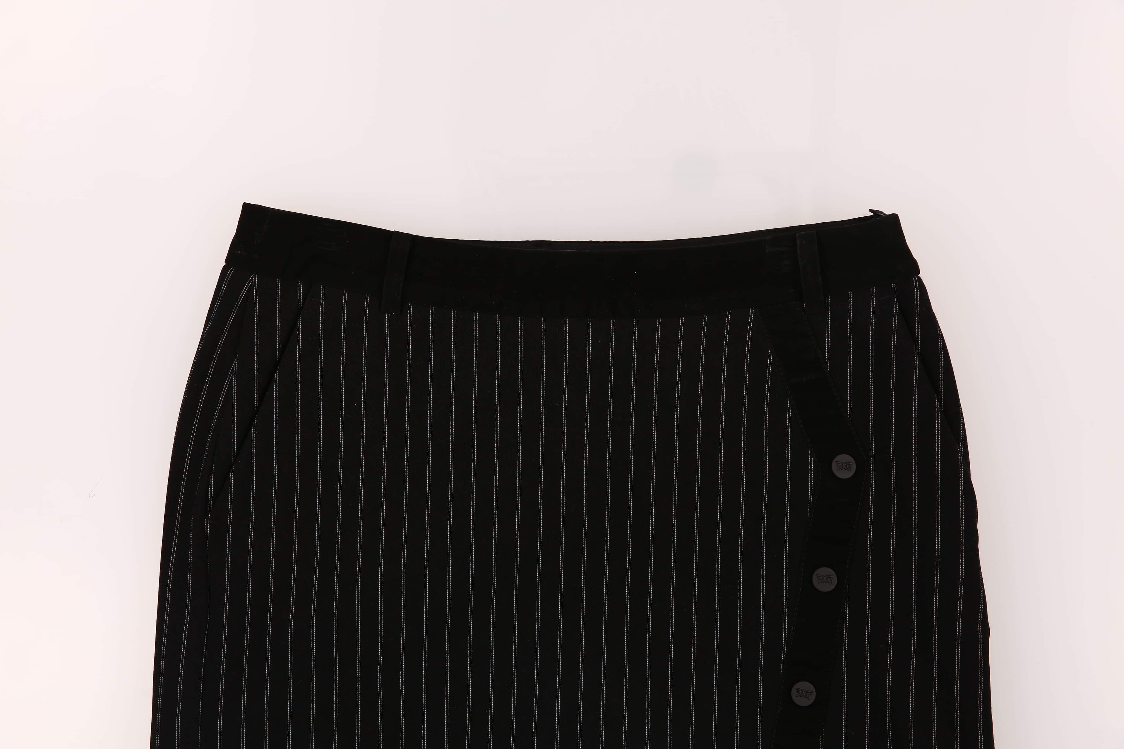 슬림핏 스트라이프 슬릿 스커트