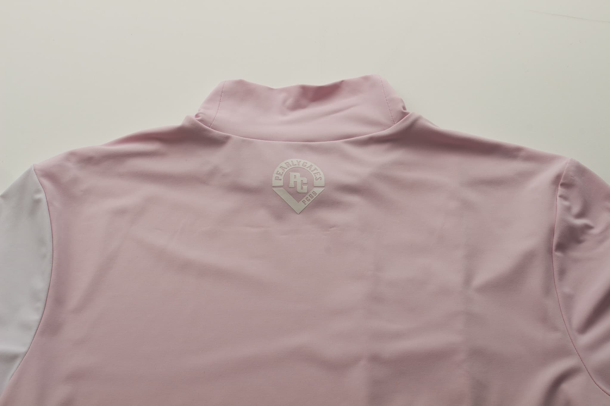 여성 스포티 모크넥 티셔츠