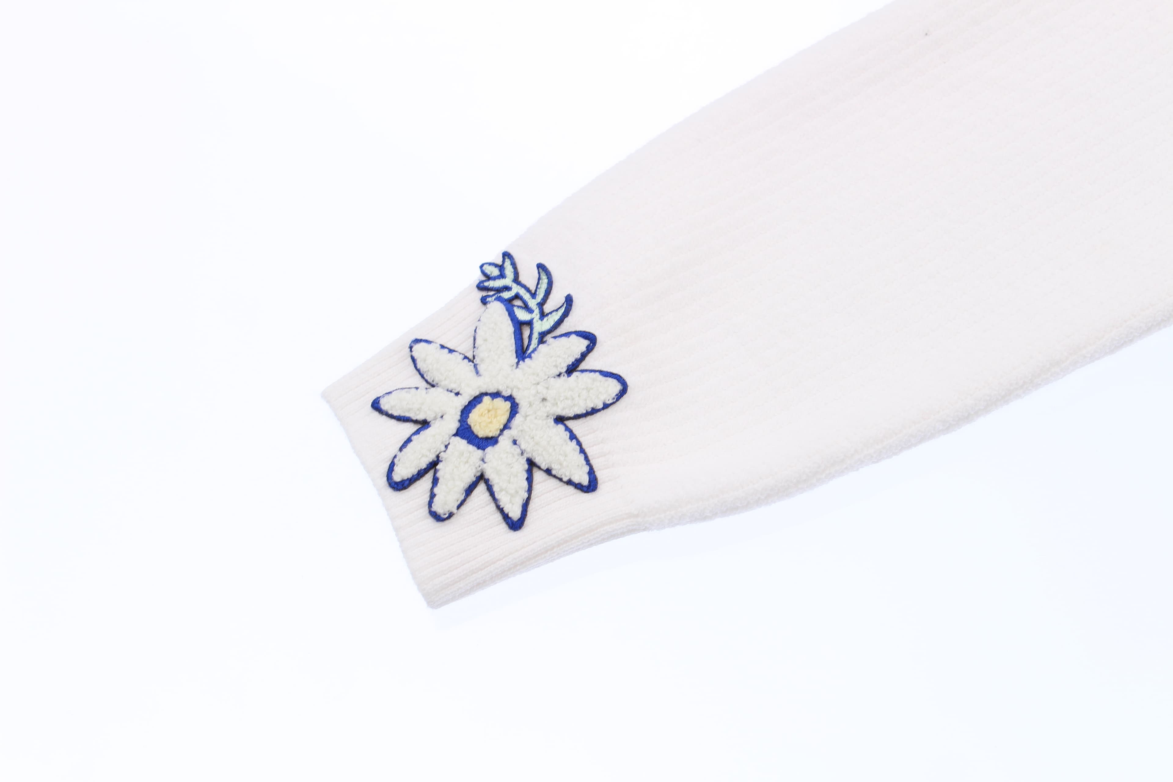 플라워 패치 니트