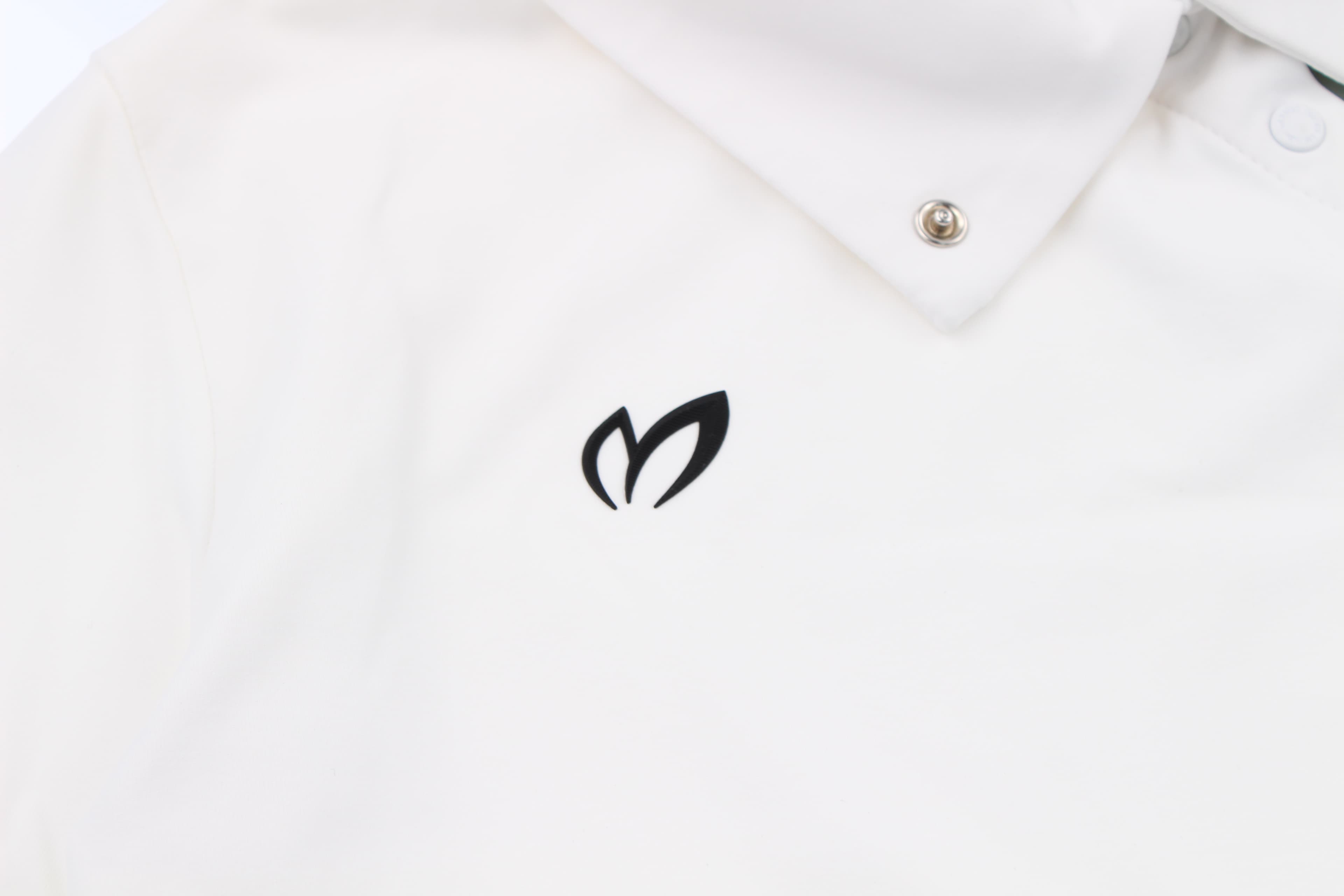 버튼 다운넥 티셔츠