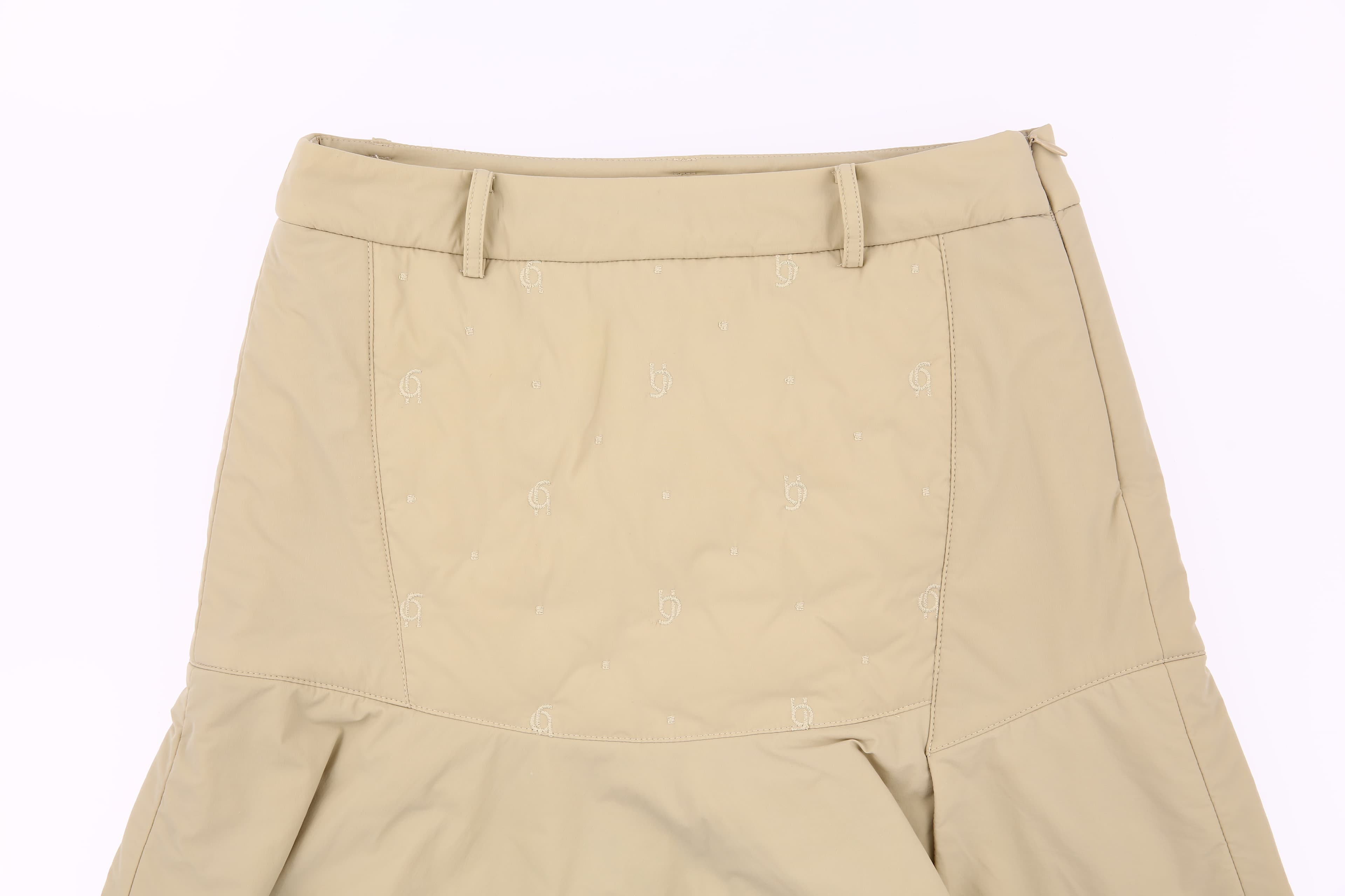 여성 밑단변형 자수포인트 패딩큐롯