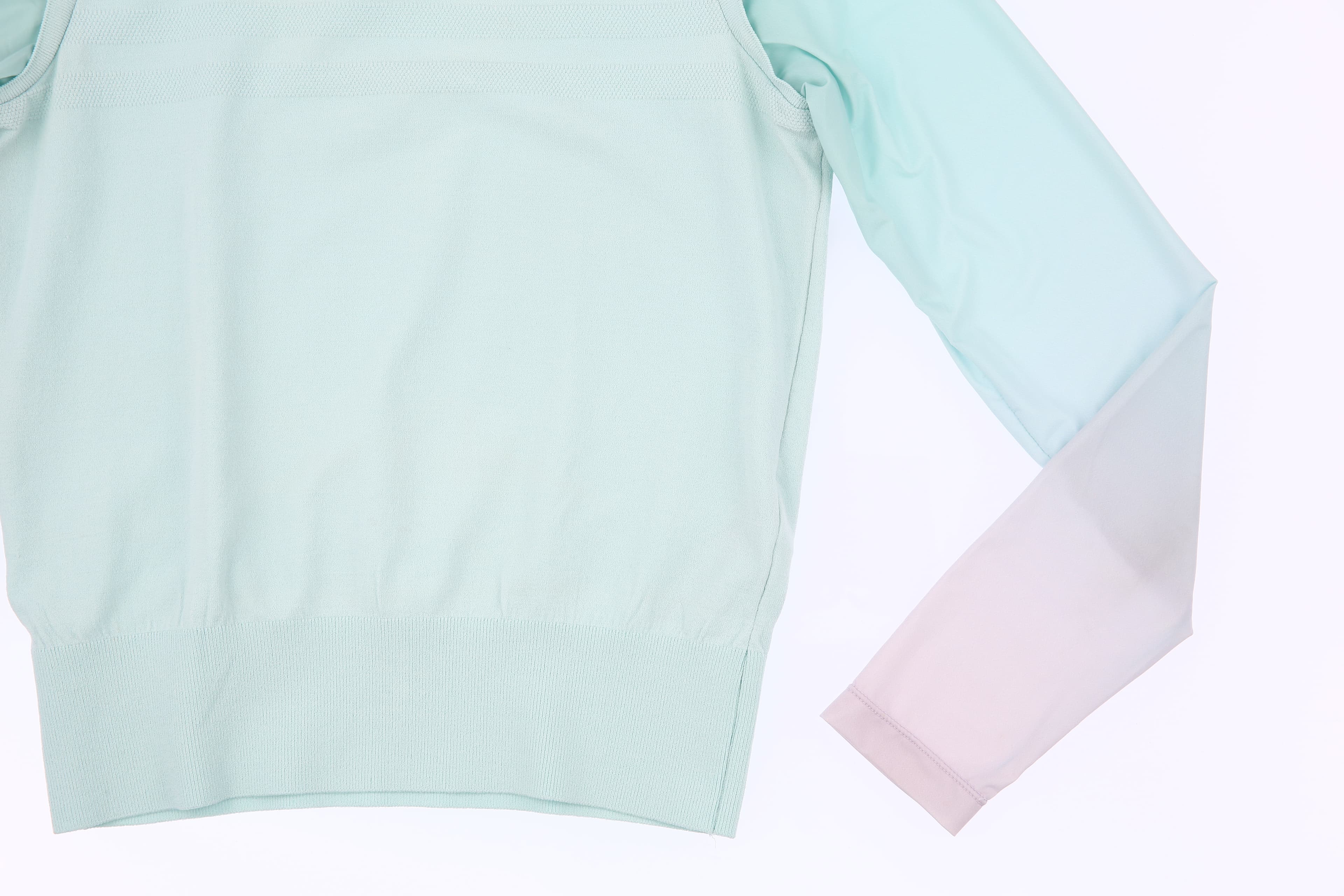 그라데이션 소매 카라티