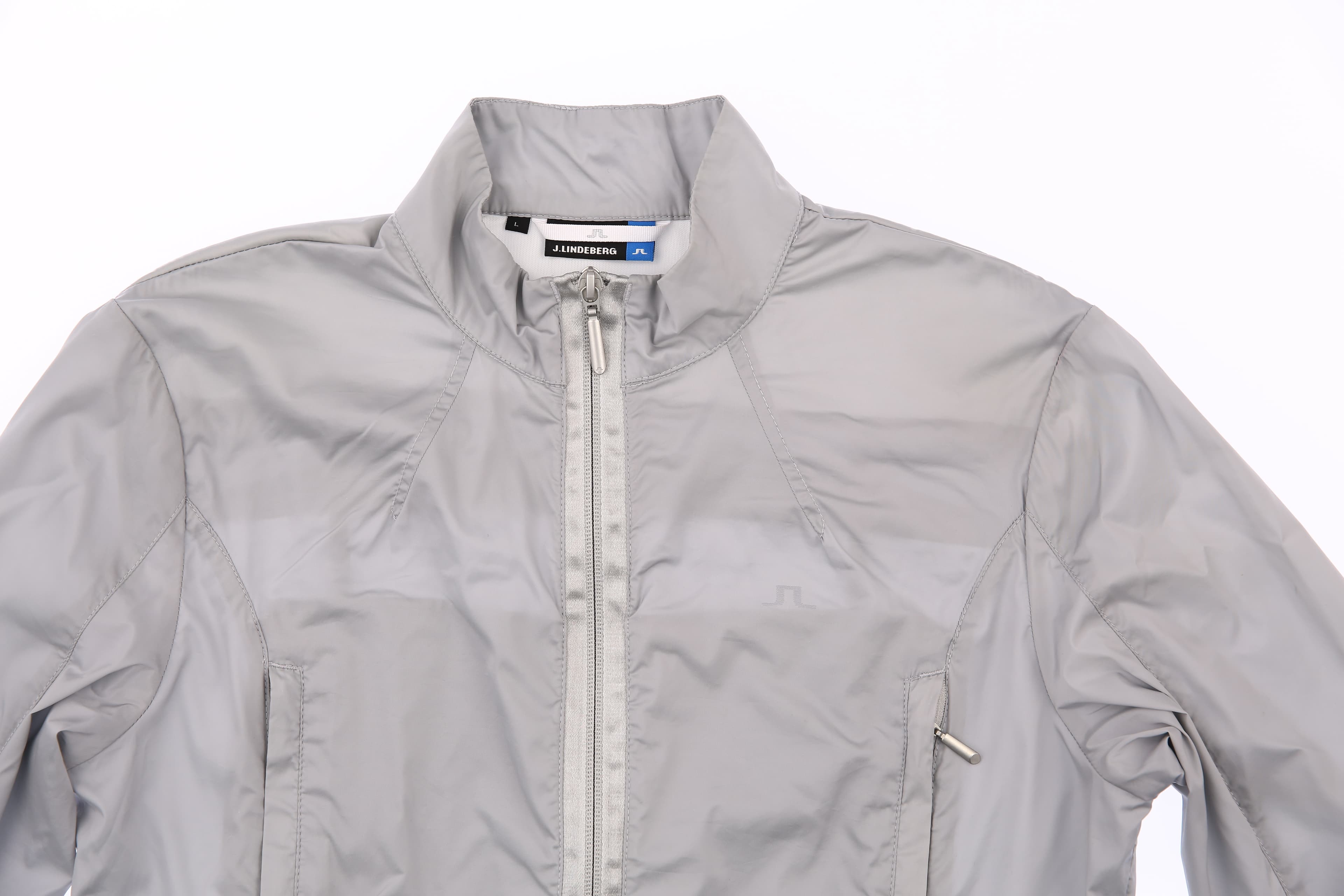 실버 윈드브레이커 점퍼