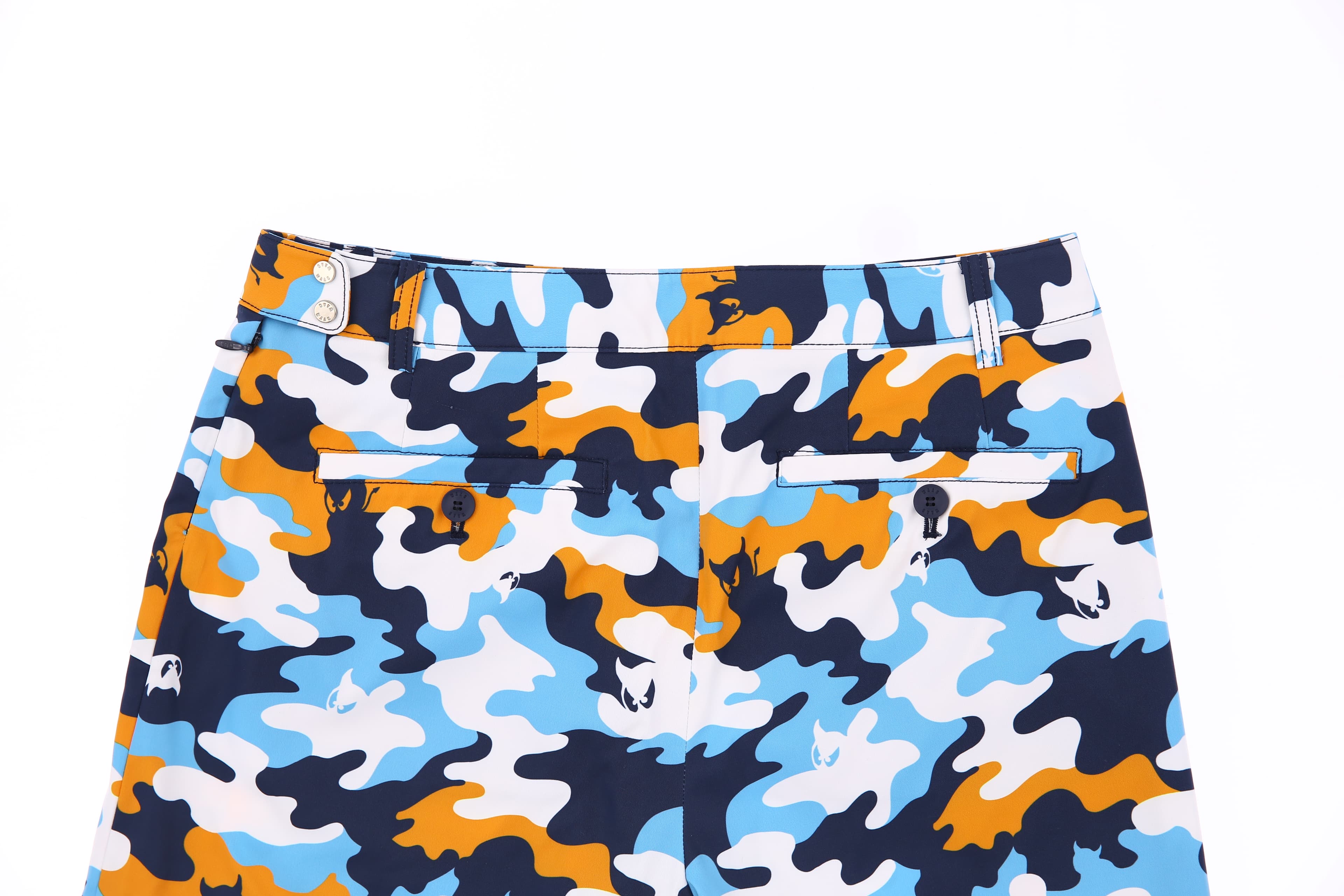 오버랩 카모 숏팬츠