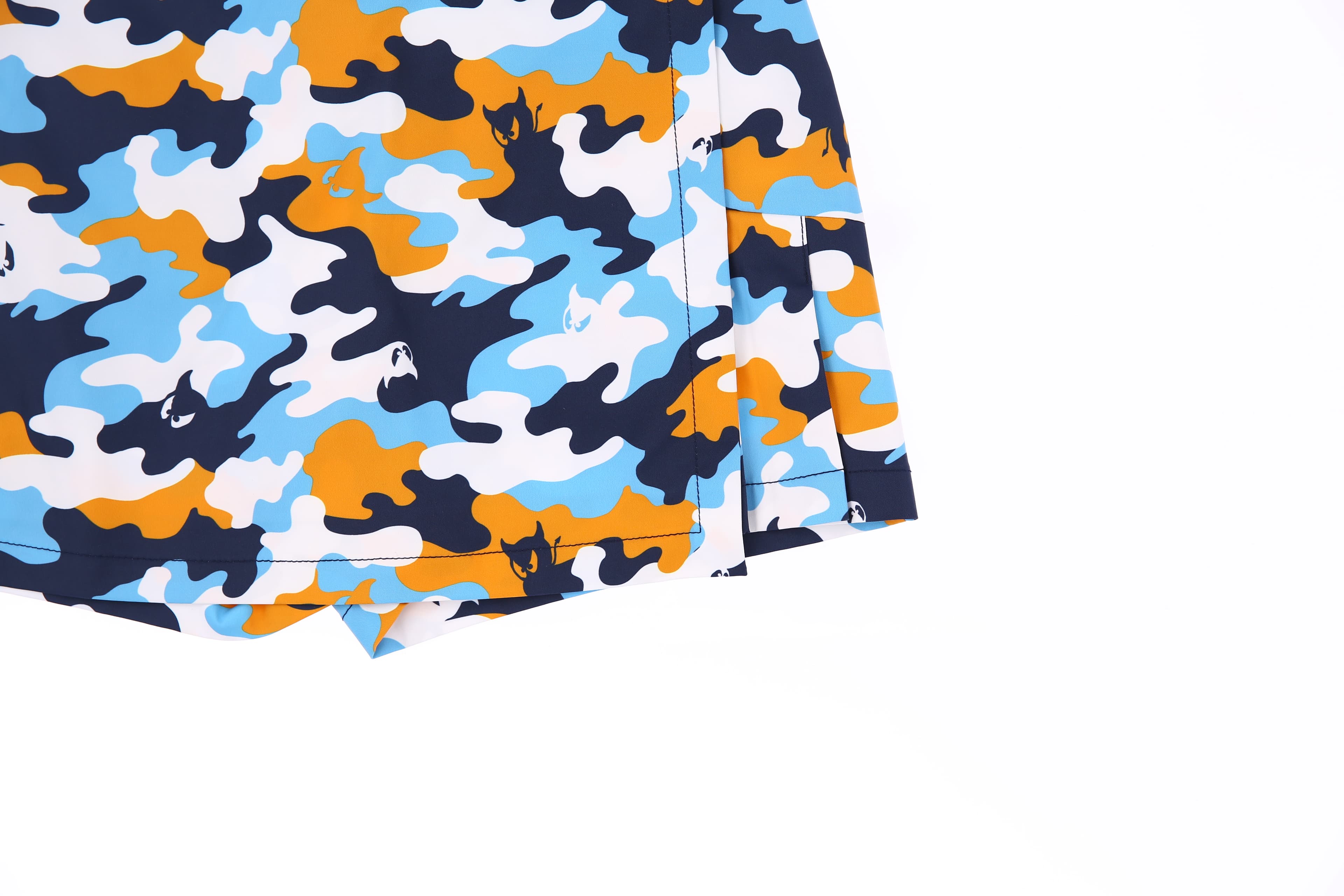 오버랩 카모 숏팬츠