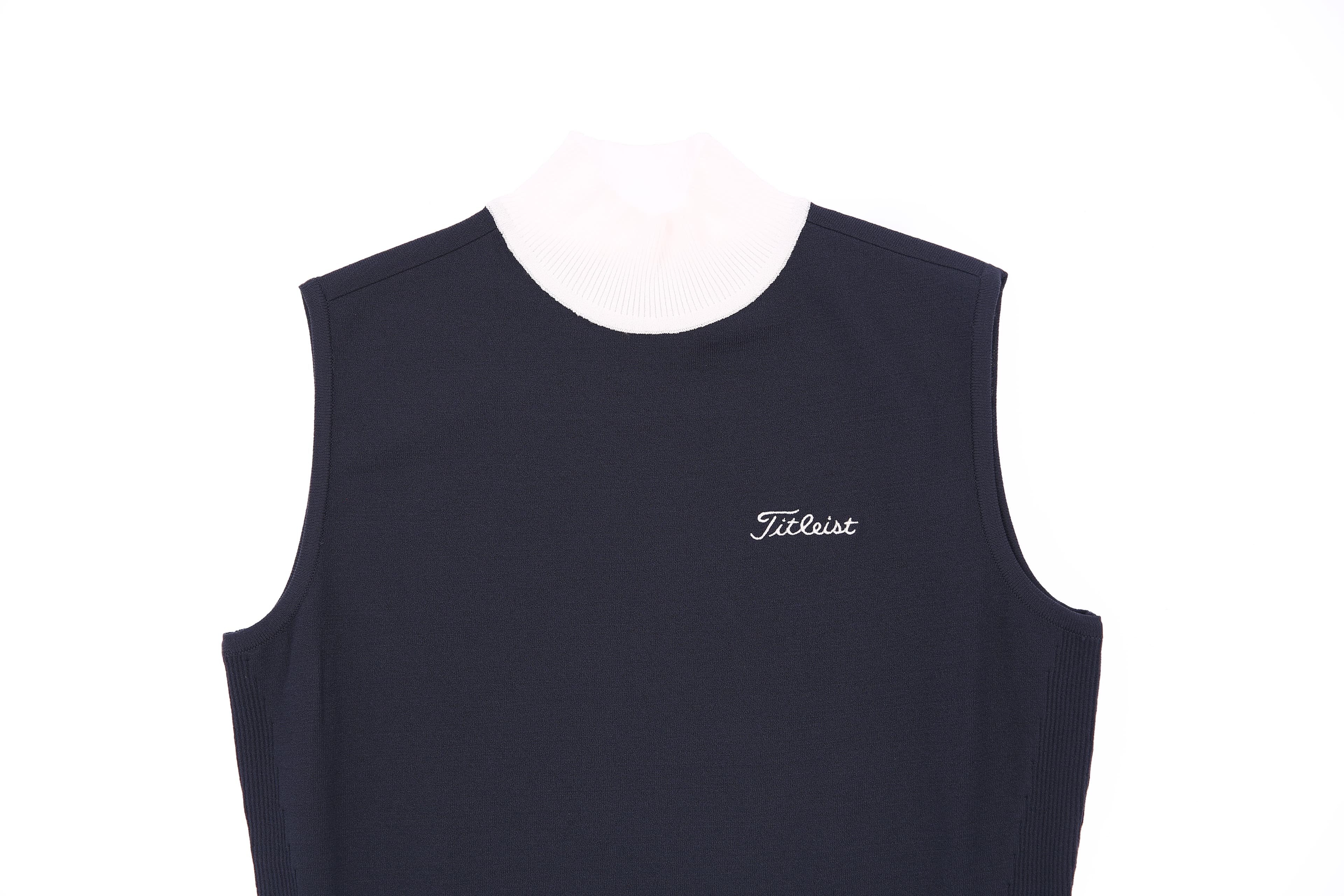 하이넥 민소매 티셔츠