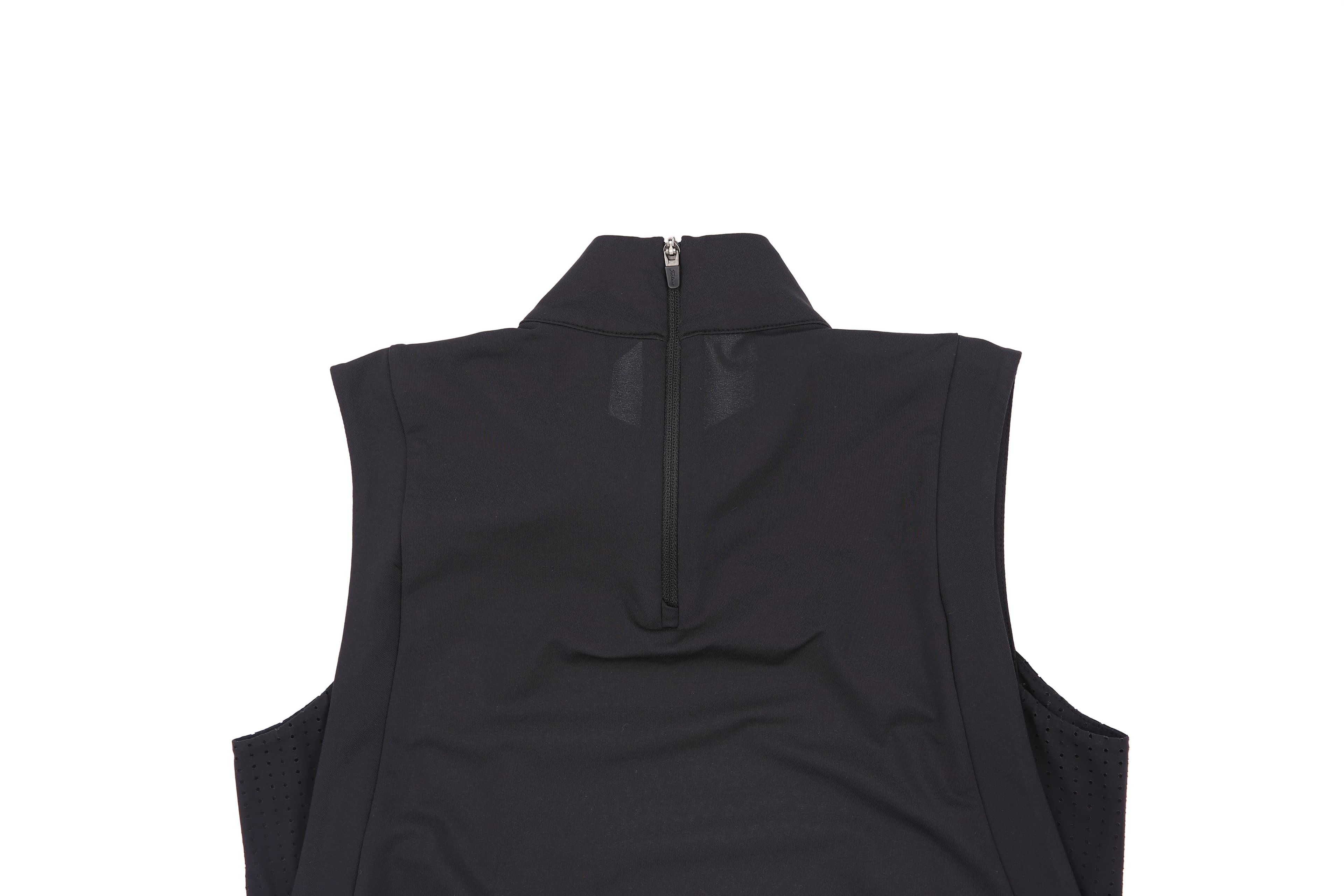 하프넥 민소매 티셔츠