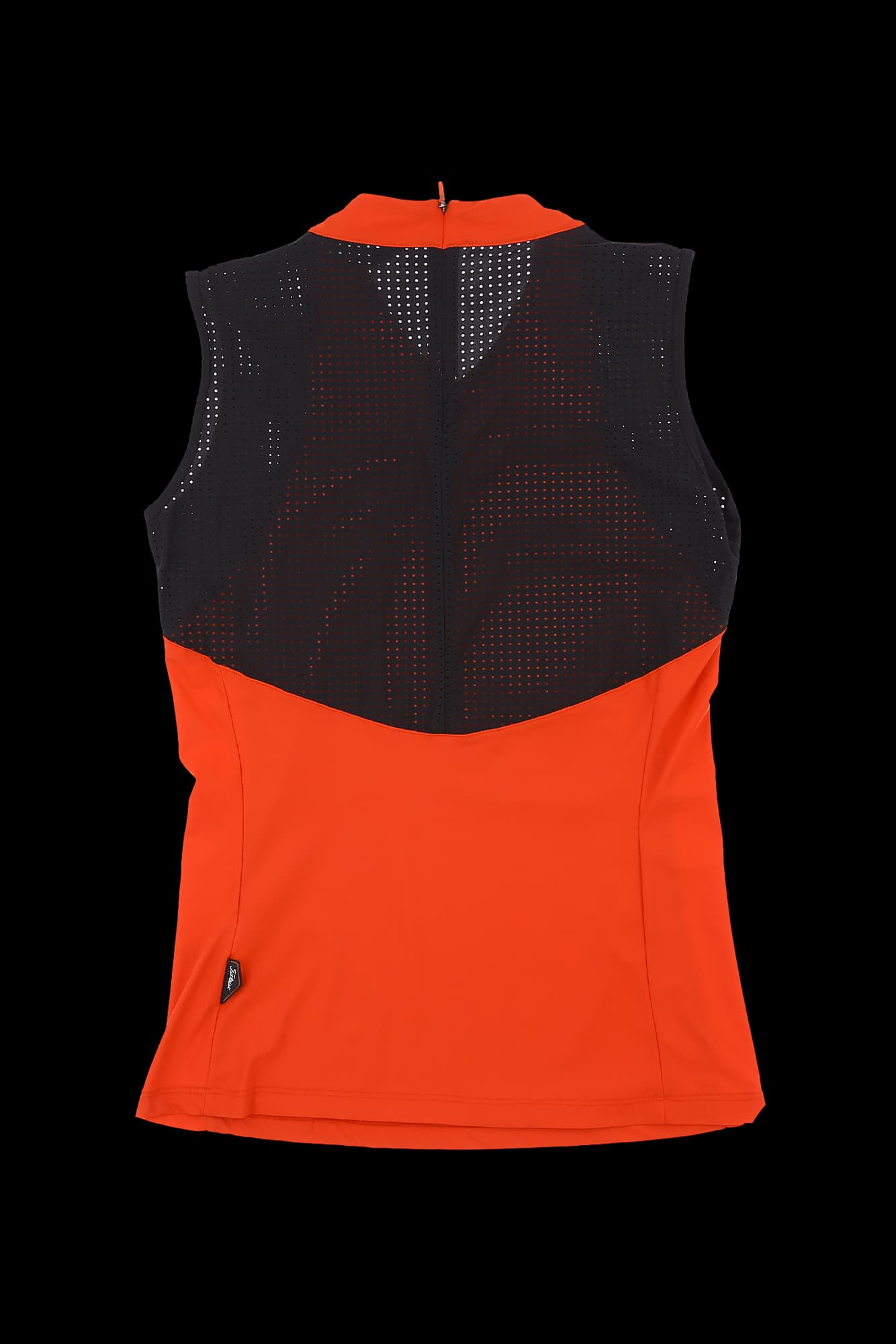 펀칭 소매 배색 슬리브리스