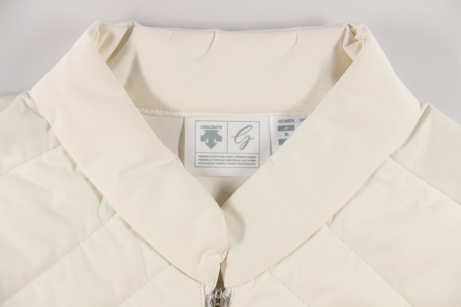 사선 퀼팅 구스 점퍼