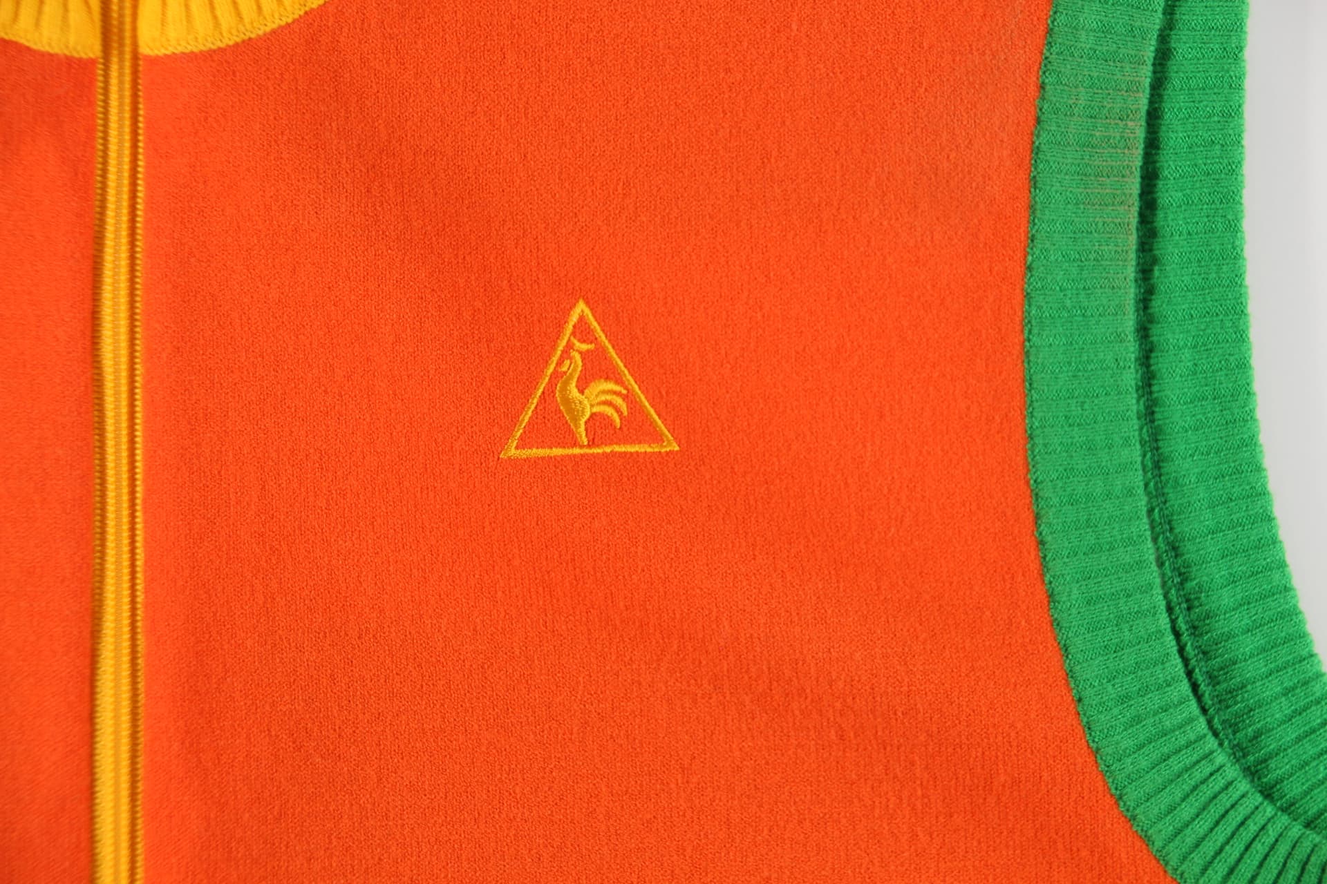 배색 니트 집업 베스트