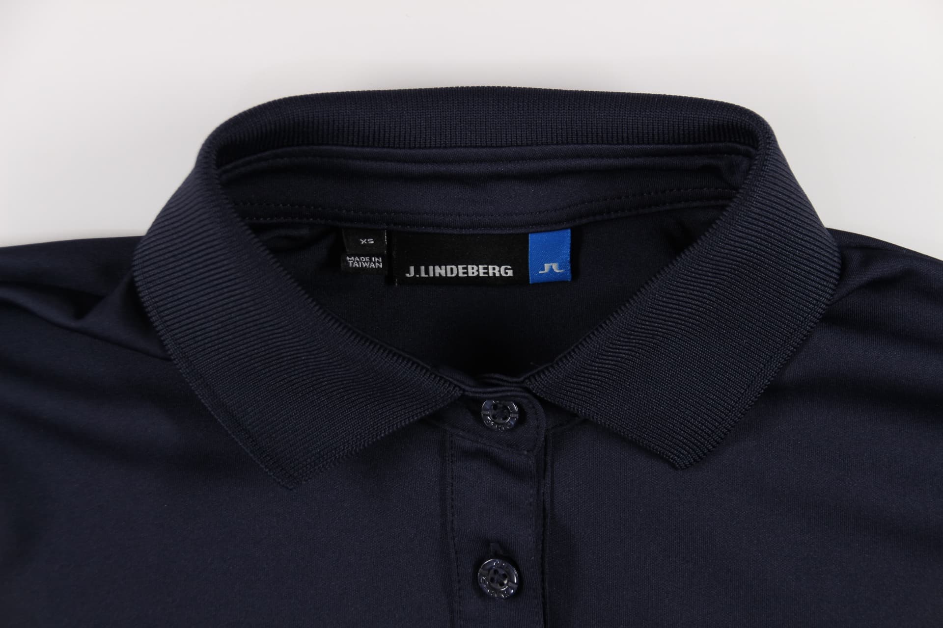 로고 프린팅 카라 반팔 티셔츠