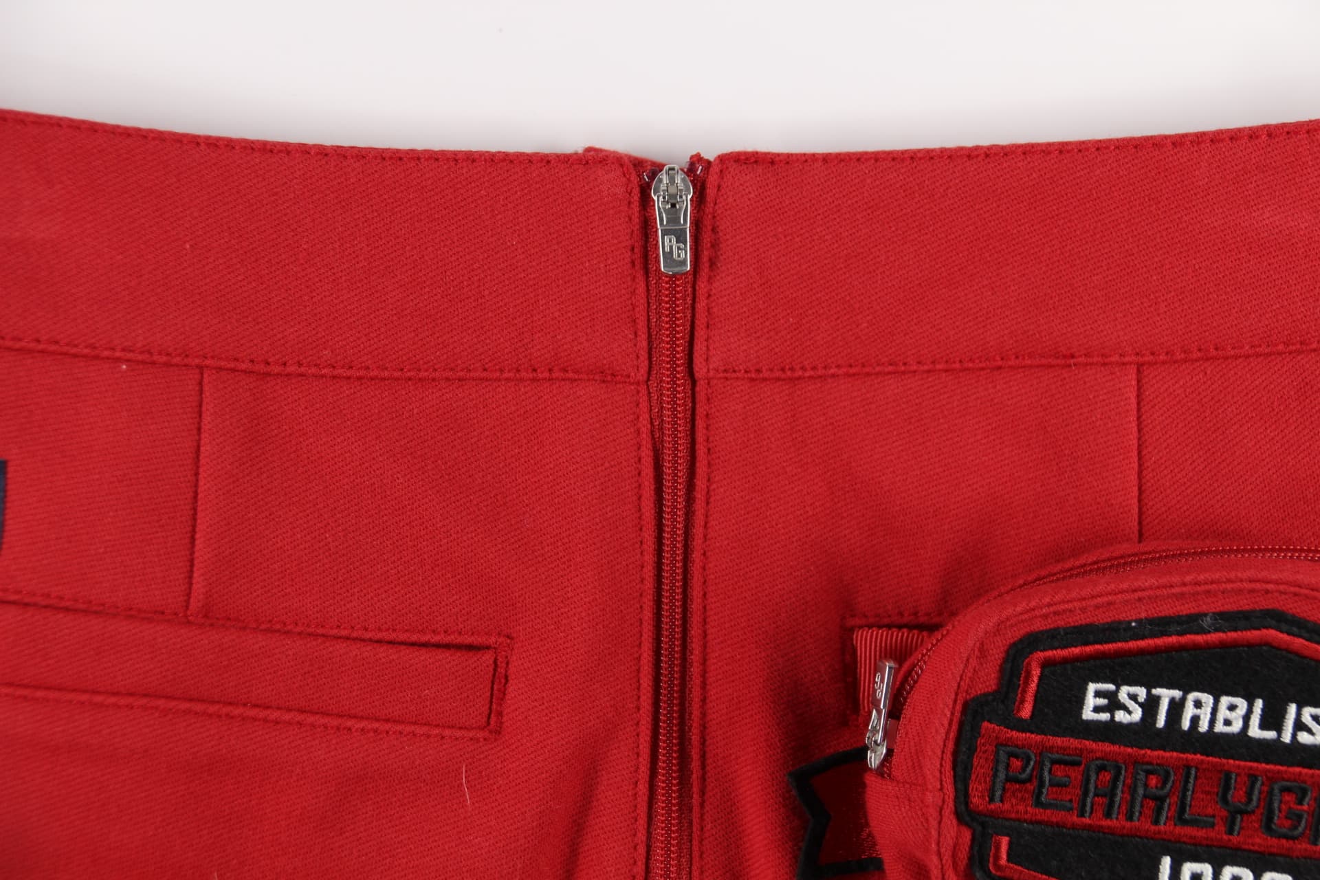 사선 프릴 버튼 스커트