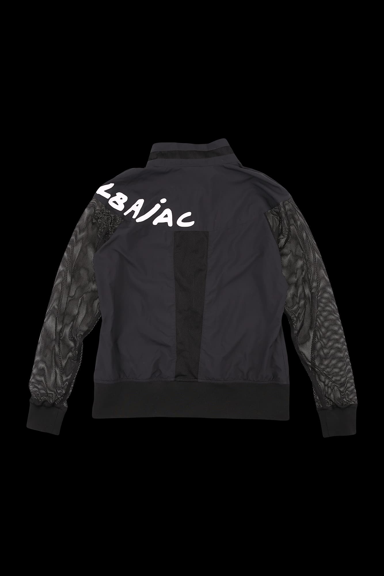 소매 펀칭 로고 점퍼