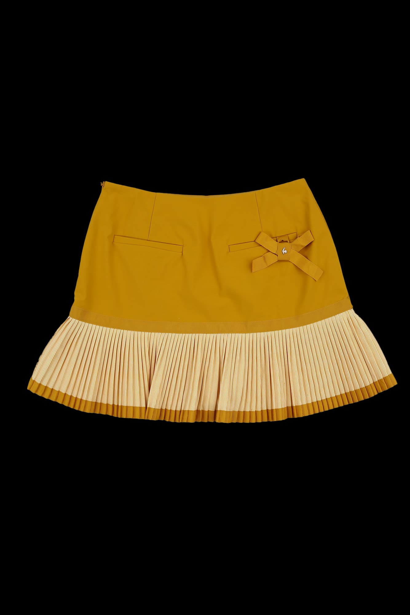 사선 플리츠 스커트