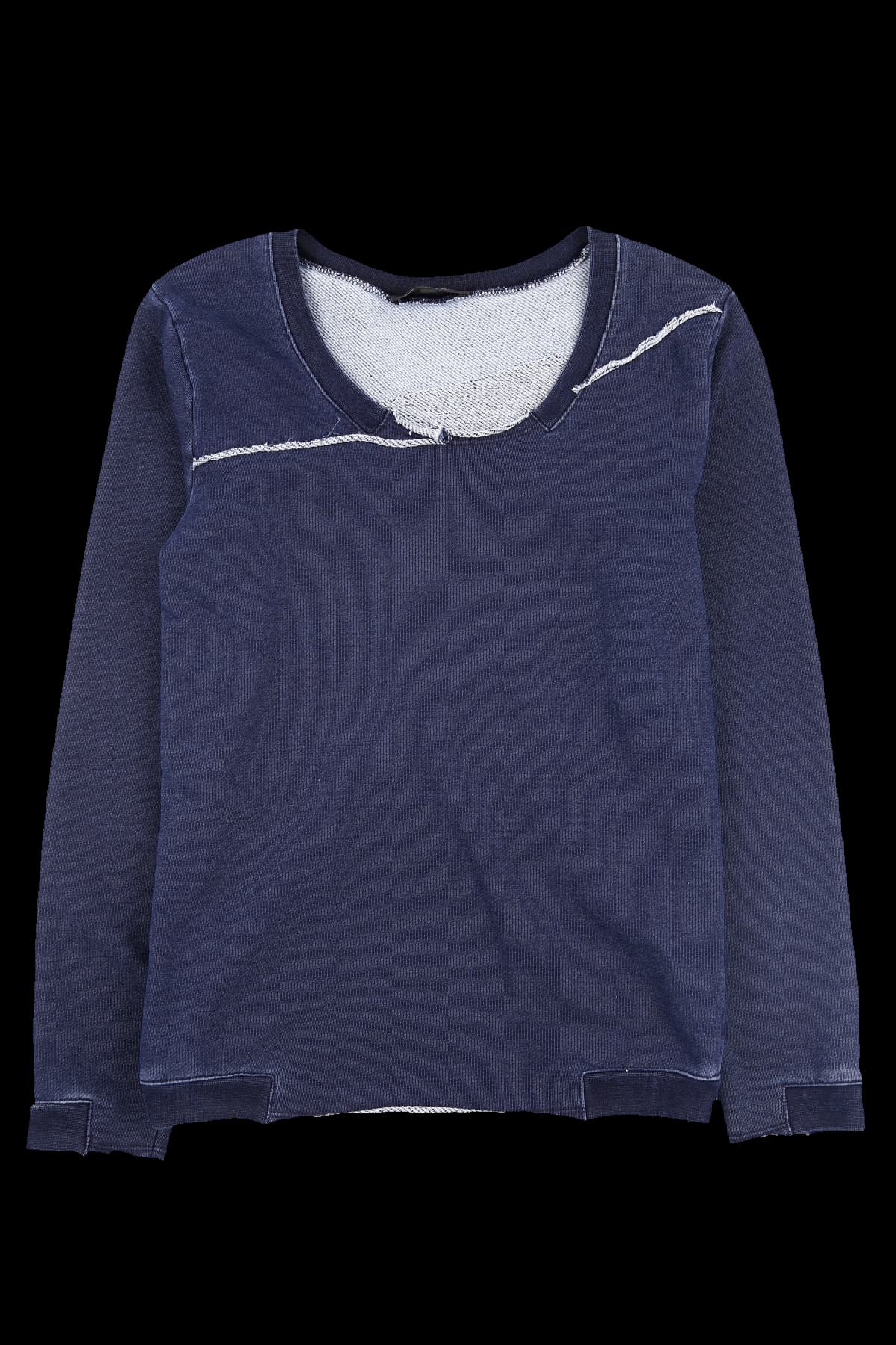 컷팅 라인 스웨트셔츠