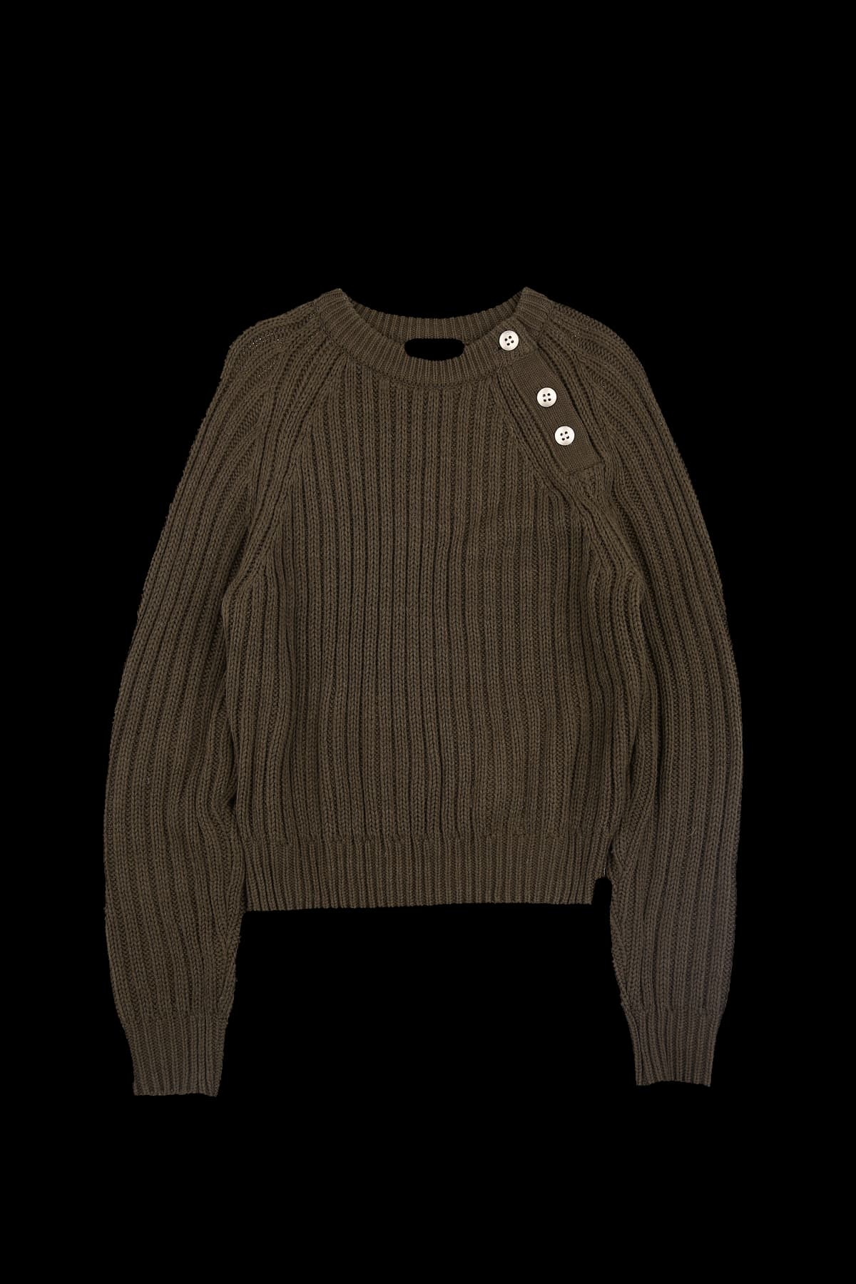 라운드넥 버튼 니트