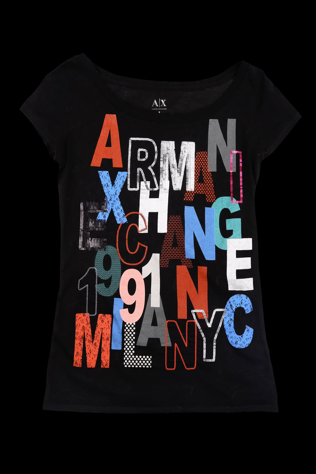 로고 디테일 반팔티