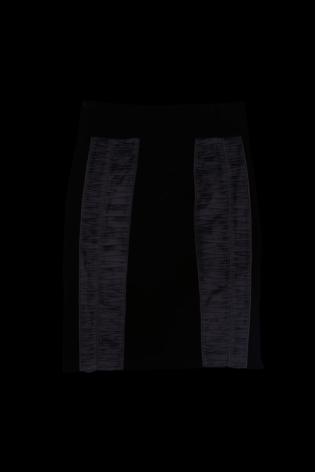 블랙 미디스커트