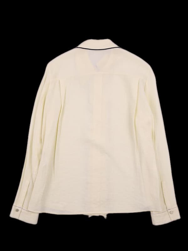 프릴 포인트 카라 블라우스