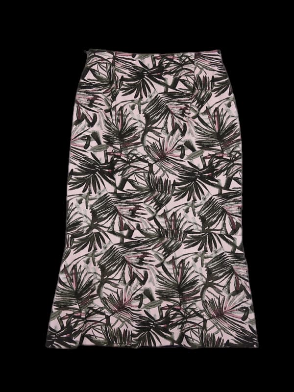 사이드 트임 패턴 스커트