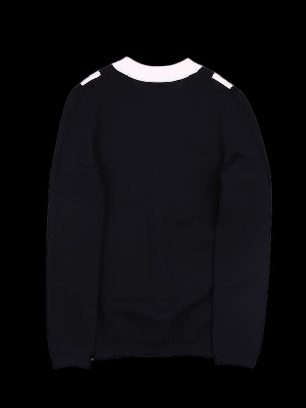 브이넥 배색니트