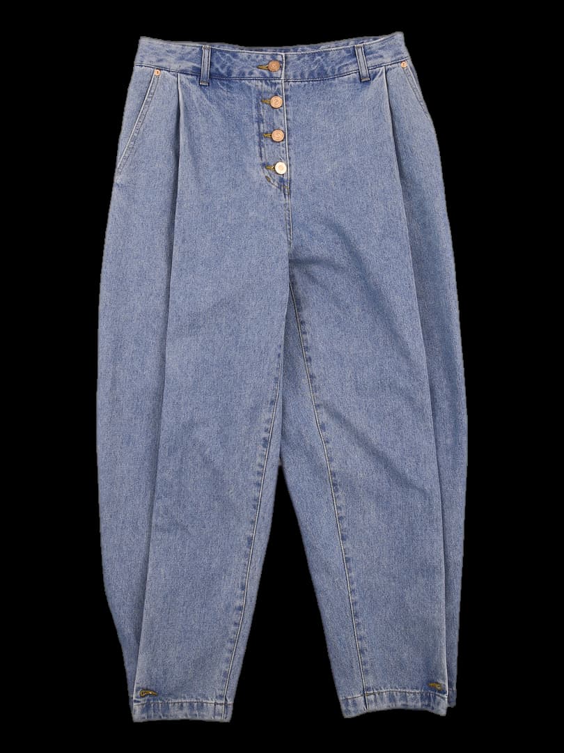 밑단 단추 배기 데님 팬츠