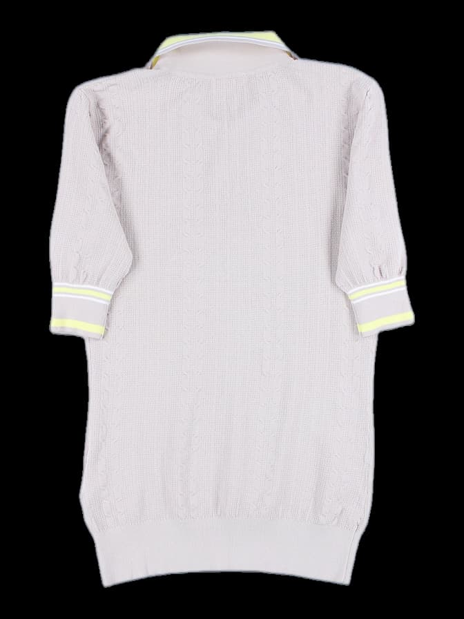 여성 반팔카라티