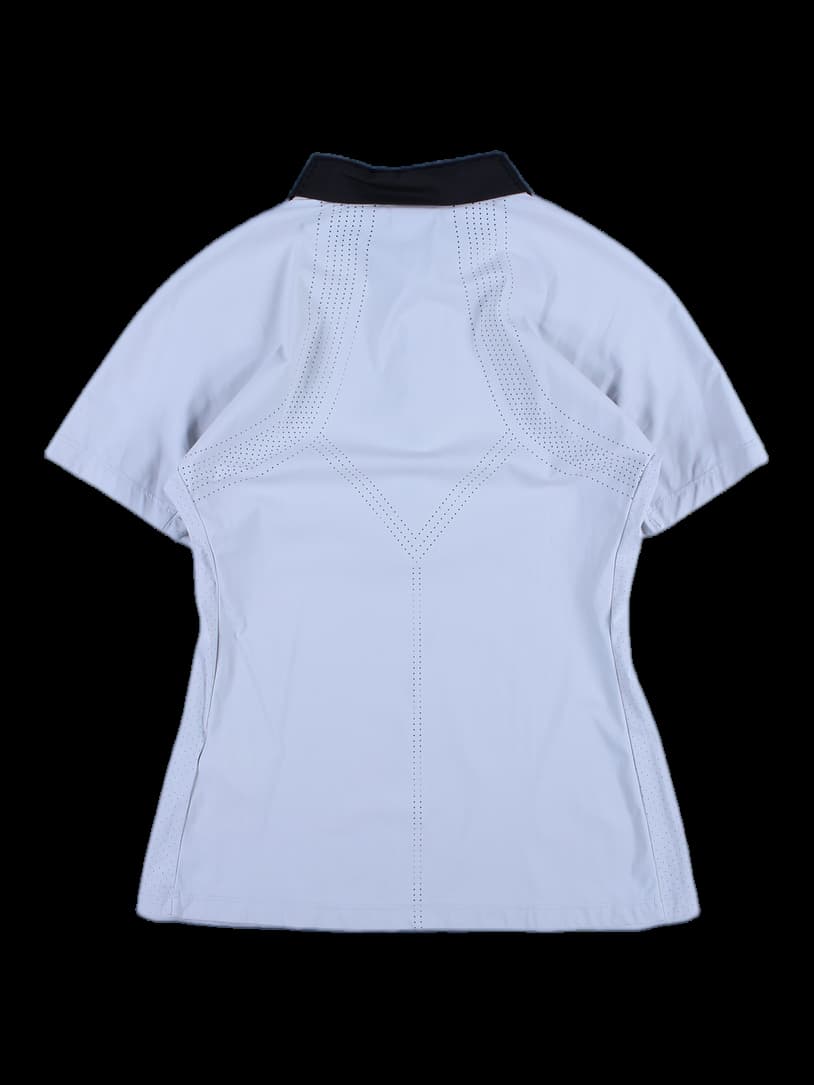 여성 반팔카라티