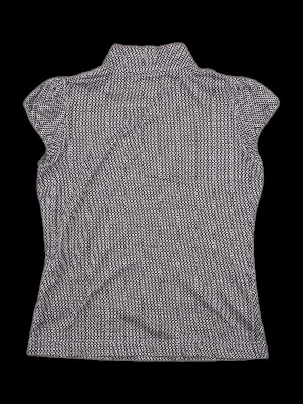 여성 반팔카라티